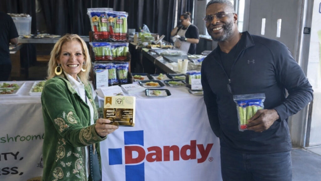 Daryn Mayer at the Dandy & Mushroom